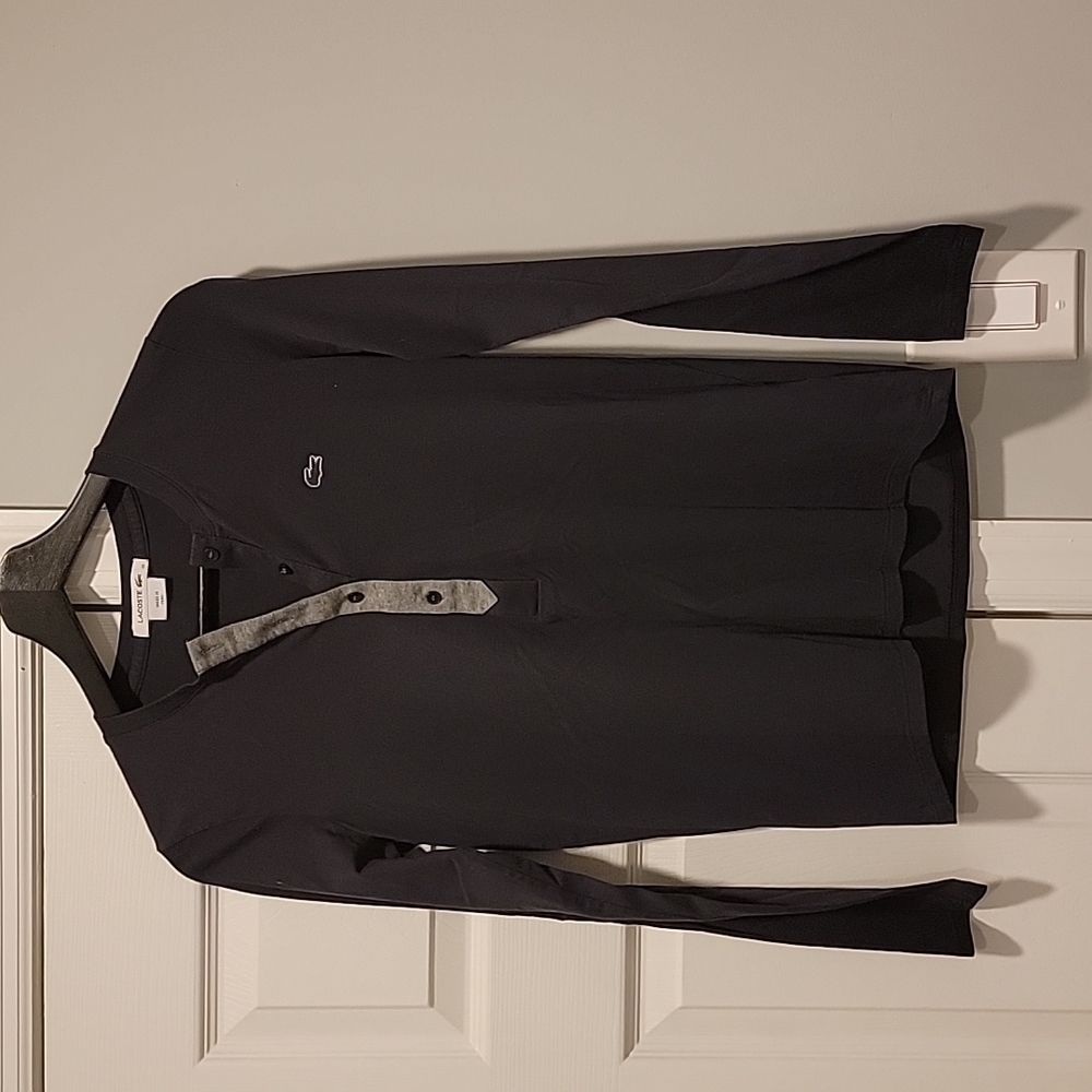 Long-sleeve shirt